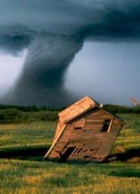 national-geographic-samye-strashnye-stixijnye-bedstviya-tornado